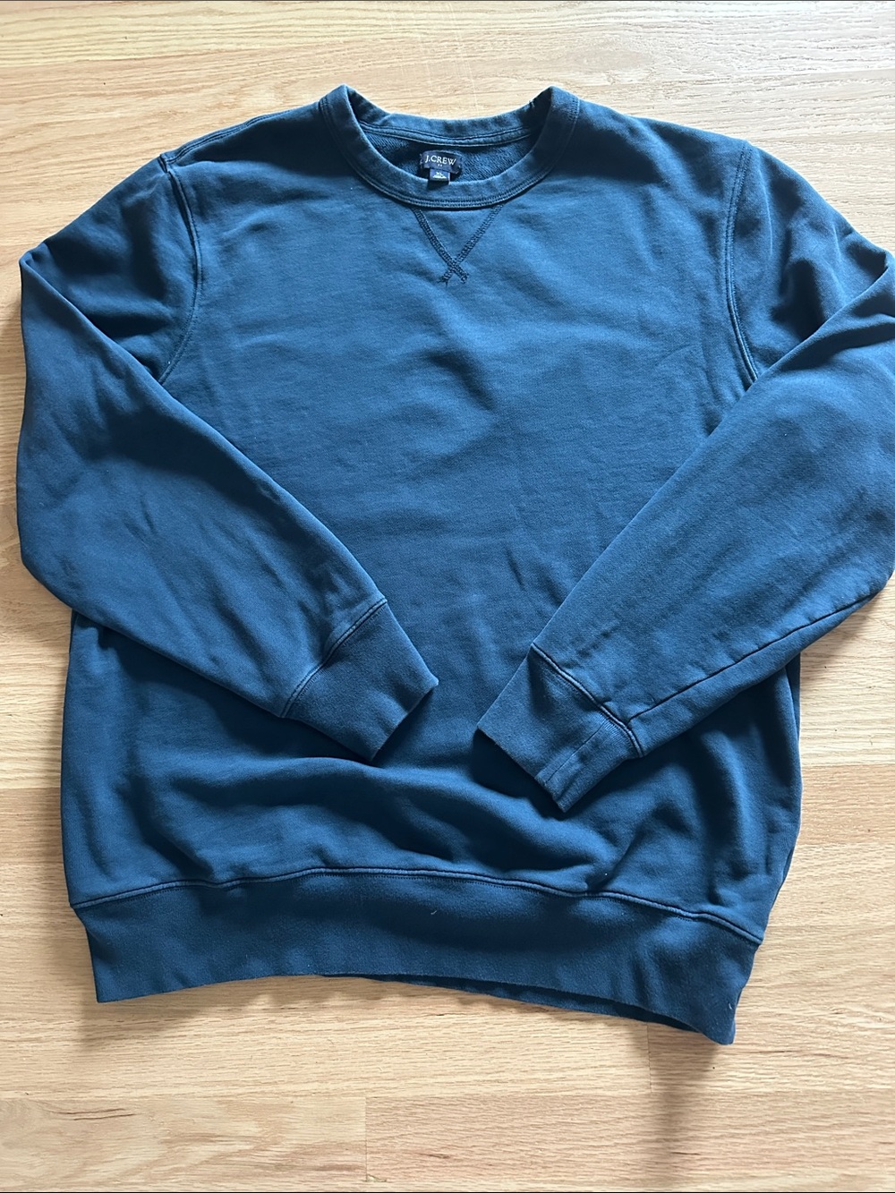J. Crew Men's Crewneck Sweatshirt in washed Navy Blue sz XL